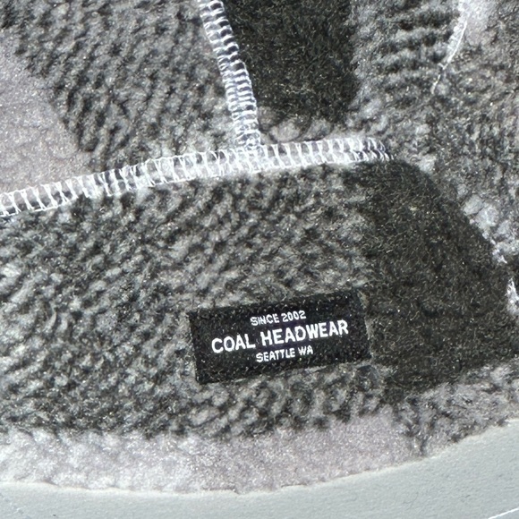 Coal Hat Set - Picture 3 of 7